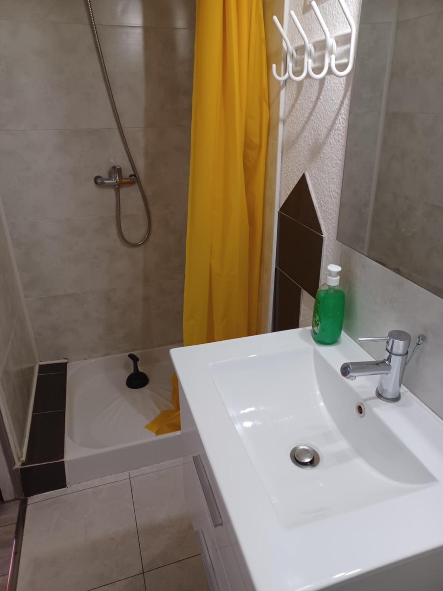 4 Rue Mercier Сет Екстер'єр фото
